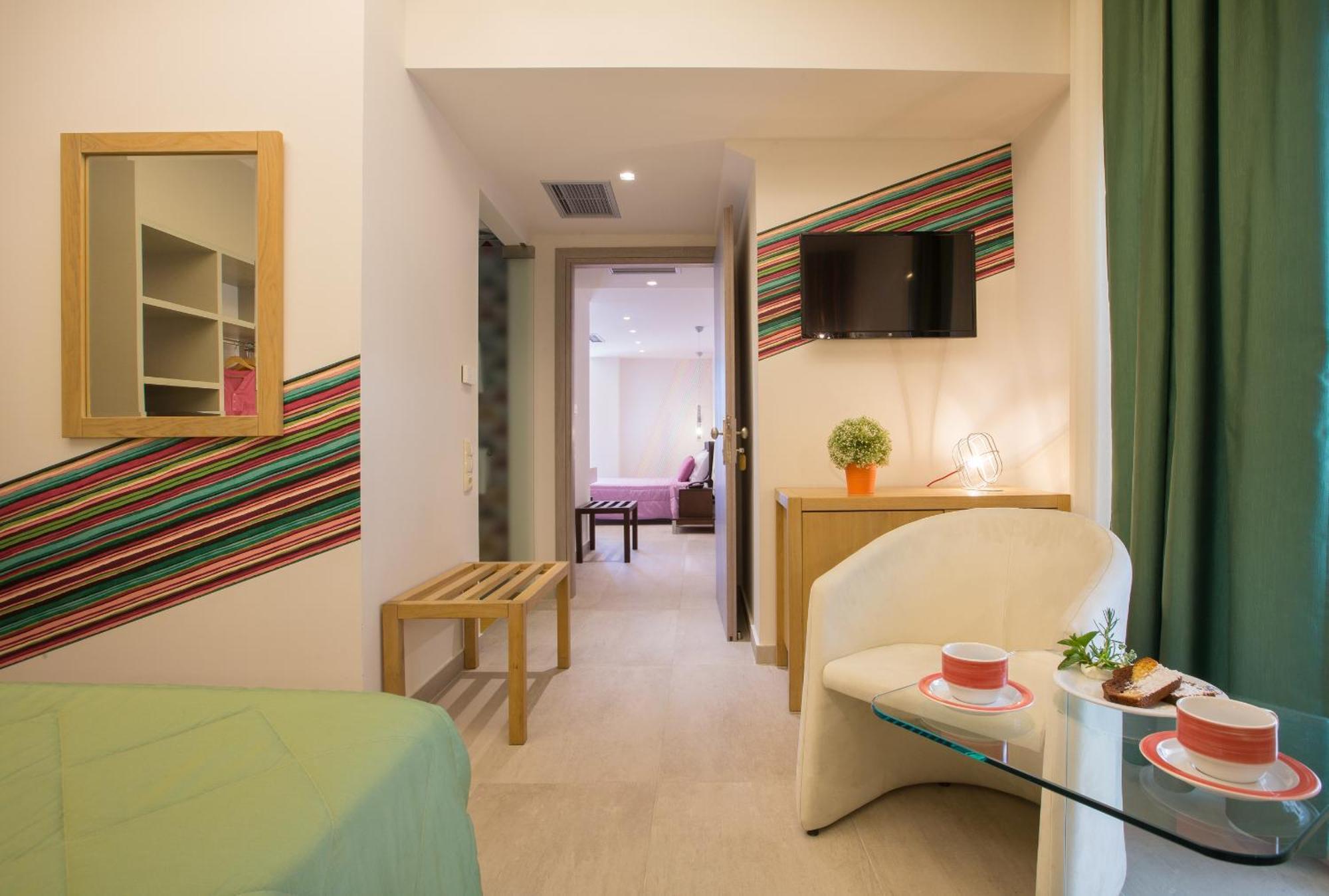 Flisvos Royal Hotel & Suites Tolón Værelse billede